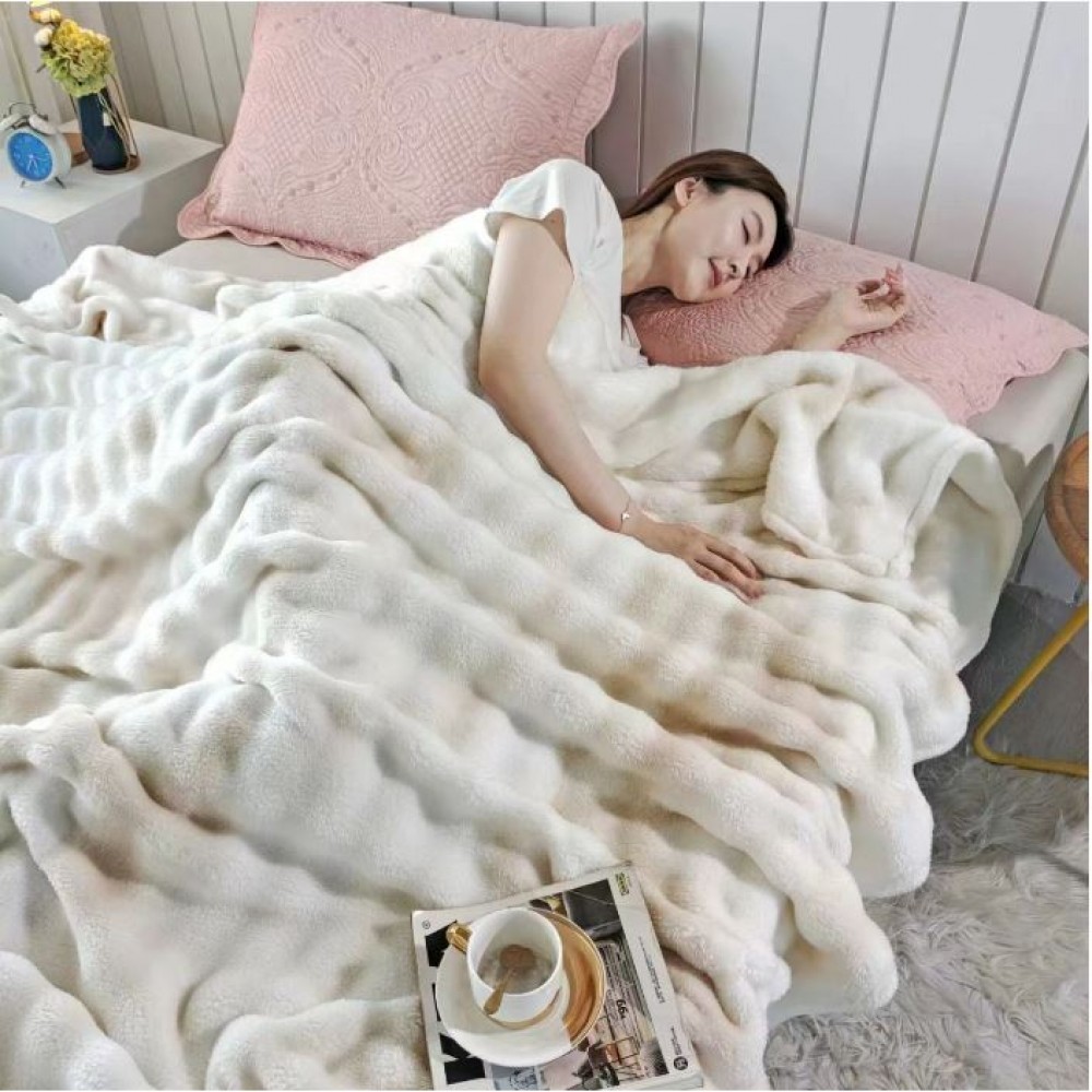 Patura pufoasa COCOLINO pentru pat dublu, blanita artificiala de iepure, 200 x 230 cm, PT-16