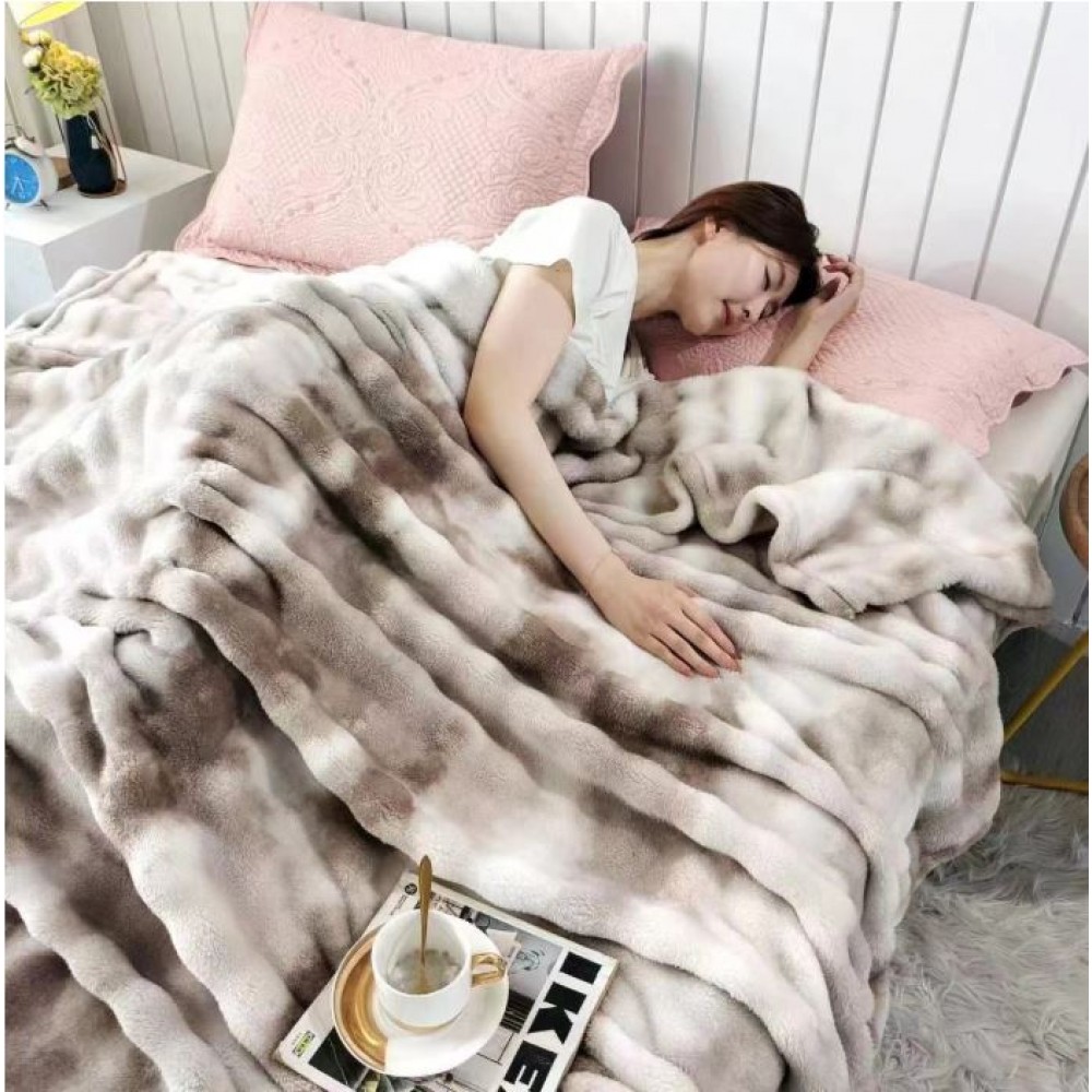 Patura pufoasa COCOLINO pentru pat dublu, blanita artificiala de iepure, 200 x 230 cm, PT-17