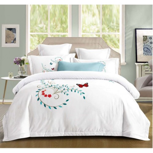 Set Lenjerie Eleganta din Bumbac, cu imprieu deosebit, pentru pat dublu, 4 piese: Cearceaf de pat cu elastic 180 x 200 cm, Cearceaf pilota 200 x 230 cm, 2 fete de perna 55 x 80 cm, BG8006