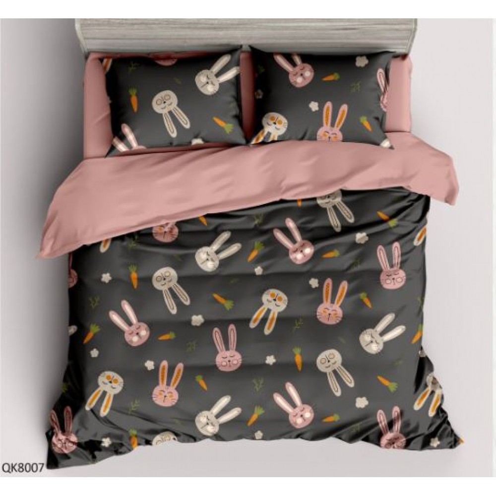 Set Lenjerie Finet 4 Piese din 100% Bumbac Pentru 1 Persoana, cu imprimeu deosebit,: Cearceaf de pat 155 x 230 cm, Cearceaf pilota 160 x 200 cm, 2 fete de perna 55 x 80 cm, QK8007