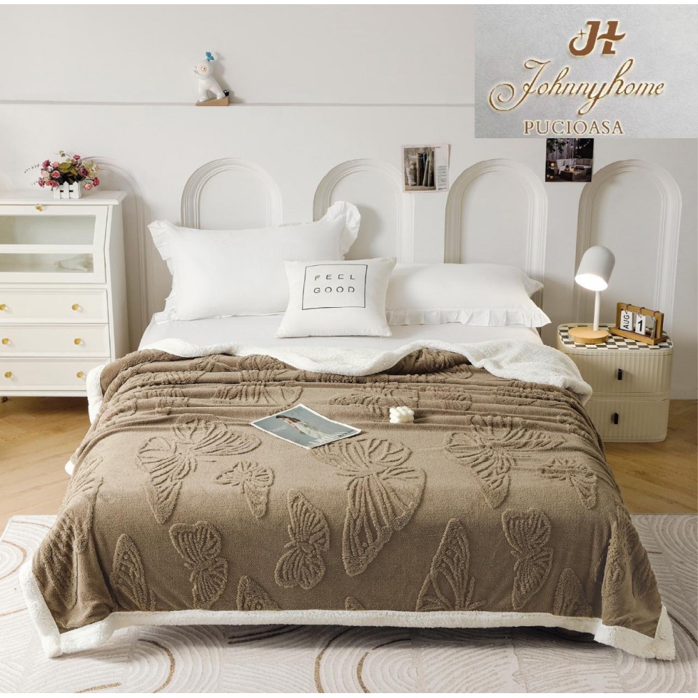 Patura Pufoasa Cocolino cu Blanita, Model Fluturi, Pat 2 Persoane, 200x230 cm, PF11