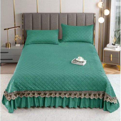 Set Cuvertura catifea 220x240 cm Pat Dublu, 3 piese cu broderie,+ 2 fete perna, CC-1