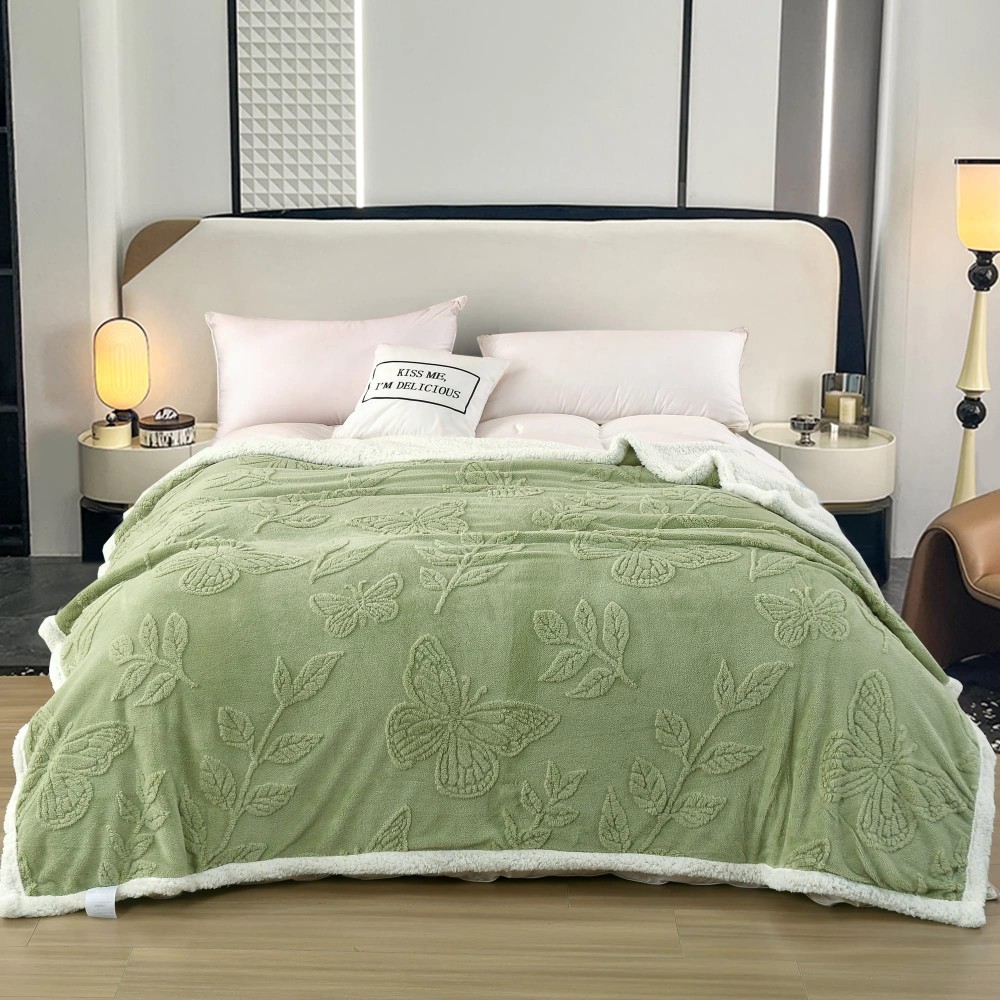 Patura Cocolino pufoasa, cu blanita, 200 x 230cm, pentru 2 persoane, din microfibra plusata, PCC-1