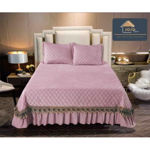 Cuvertura pat dublu, 3 piese, Catifea Matlasata cu Broderie Aurie, 230x250cm, Jojo Home, ROZ, JOC3