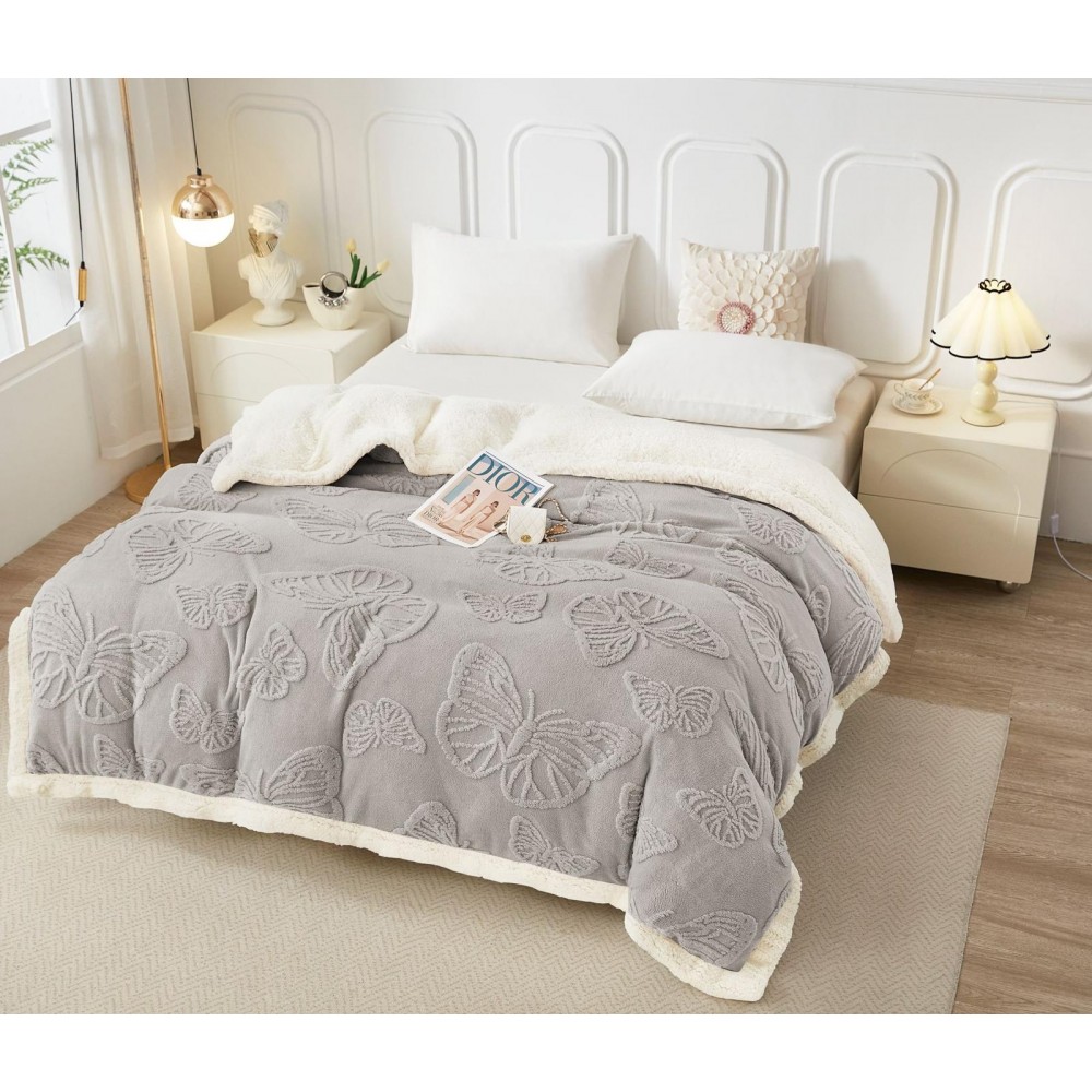 Patura cocolino cu dos plusat pentru pat dublu, model cu fluturi gofrati PFG6 Paturi cocolino cu blanita
