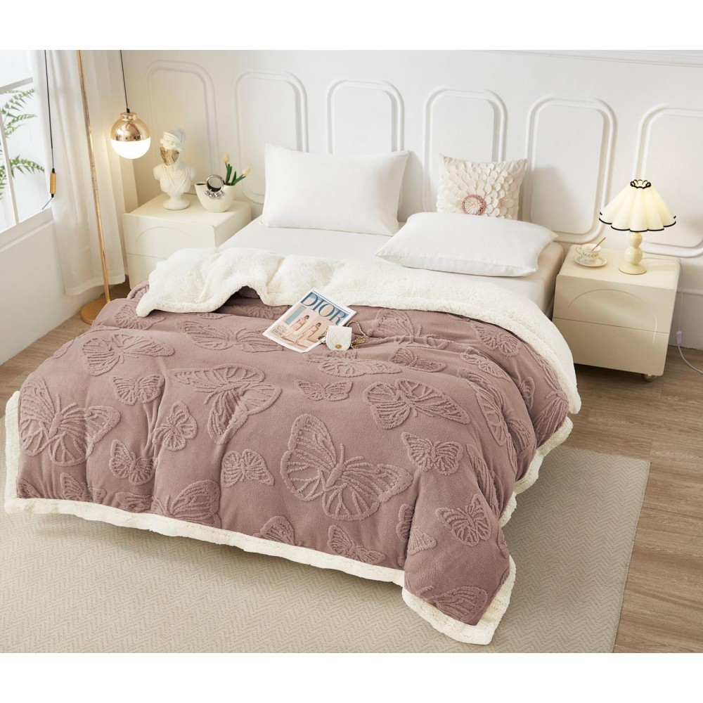 Patura cocolino cu dos plusat pentru pat dublu, model cu fluturi gofrati PFG9 Paturi cocolino cu blanita