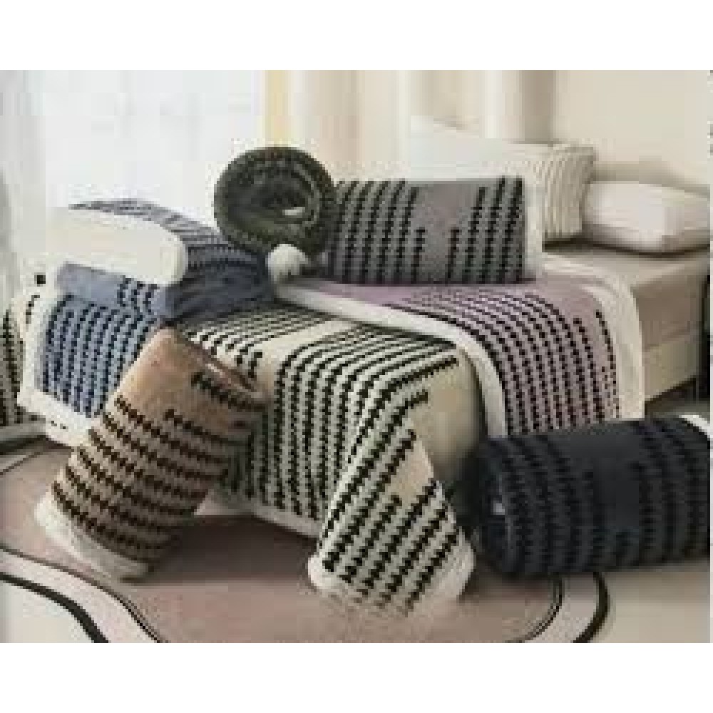 Patura cocolino cu dos plusat pentru pat dublu, model dungi cusute PDGM6 Paturi cocolino cu blanita