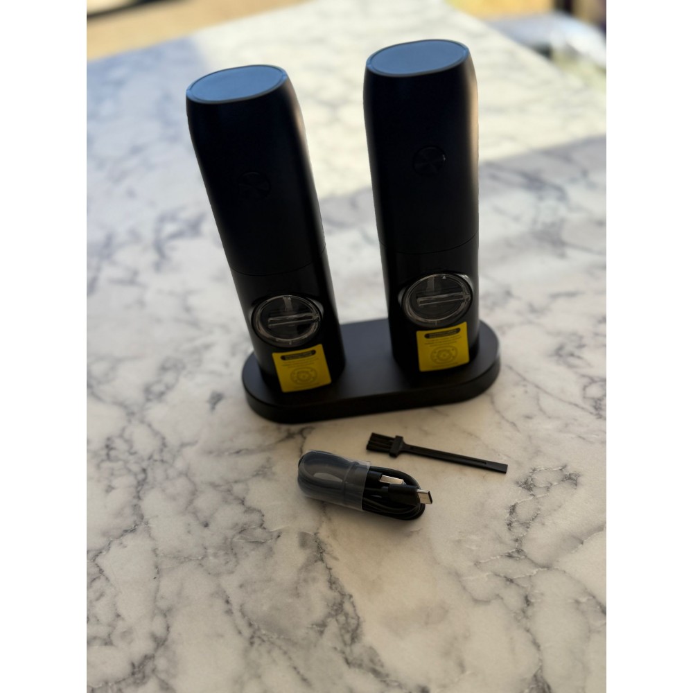 Set 2 rasnite electrice pentru sare si piper, Reincarcabile, Cablu USB, lumina LED, Perie curatare, Stand pentru incarcare sd1