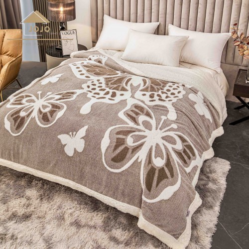 Pătură Cocolino 3D cu Blăniță – Moale, Călduroasă și Elegantă, Imprimeu Fluture, 200×230 cm-CAPPUCCINO PBFJ1