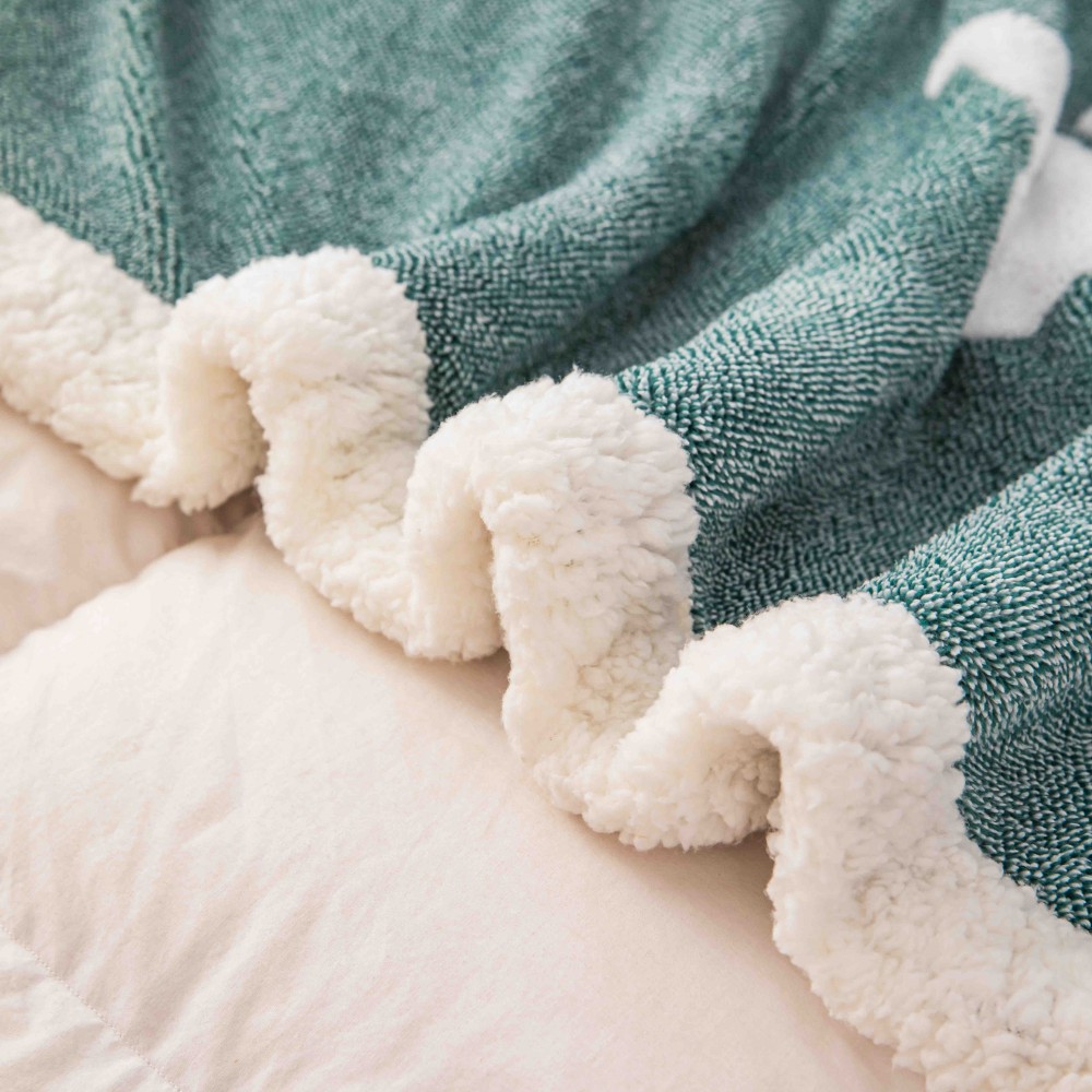 Pătură Cocolino 3D cu Blăniță – Moale, Călduroasă și Elegantă, Imprimeu Fluture, 200×230 cm-Verde PBFJ4 PATURI FLUTURI 3D
