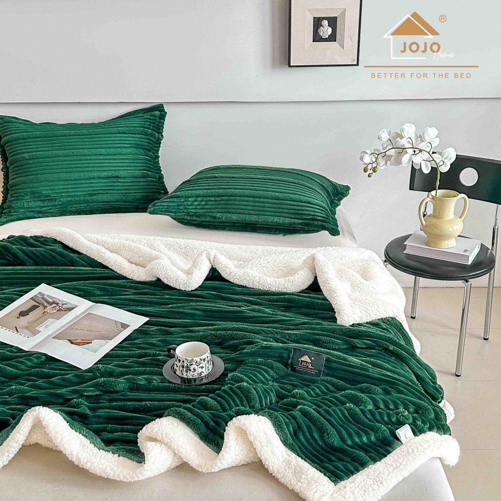 Set Pătură VERDE 3D din Blăniță Artificială de Iepure & 2 Fețe de Pernă PBPJ2 PATURA PLIC CU BLANITA