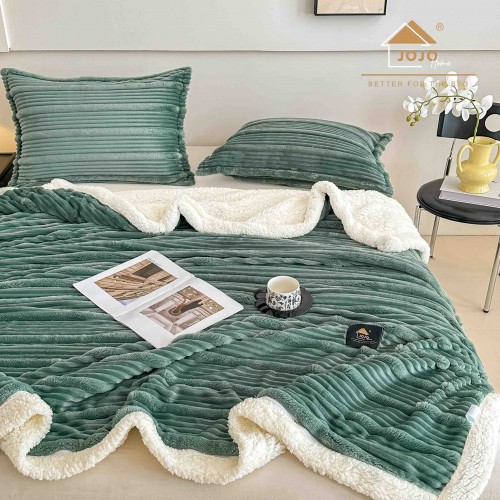 Set Pătură TURQOISE3D din Blăniță Artificială de Iepure & 2 Fețe de Pernă PBPJ7