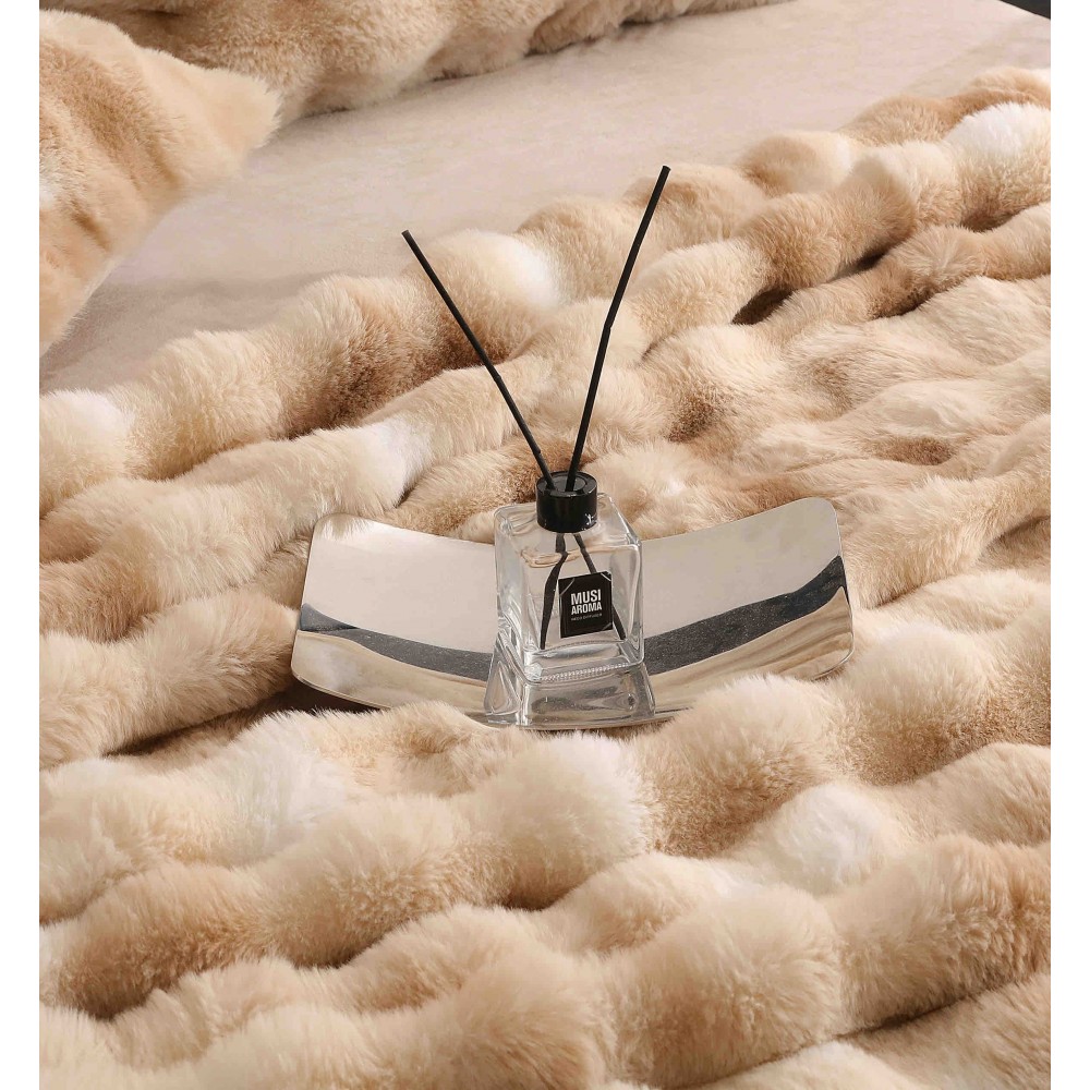 Lenjerie pat dublu, ExtraPufoasa, din Blanita artificiala de Iepure, 6 piese, Jojo Home LCBI08 LENJERII BLANITA ARTIFICIALA IEPURE 6 PIESE