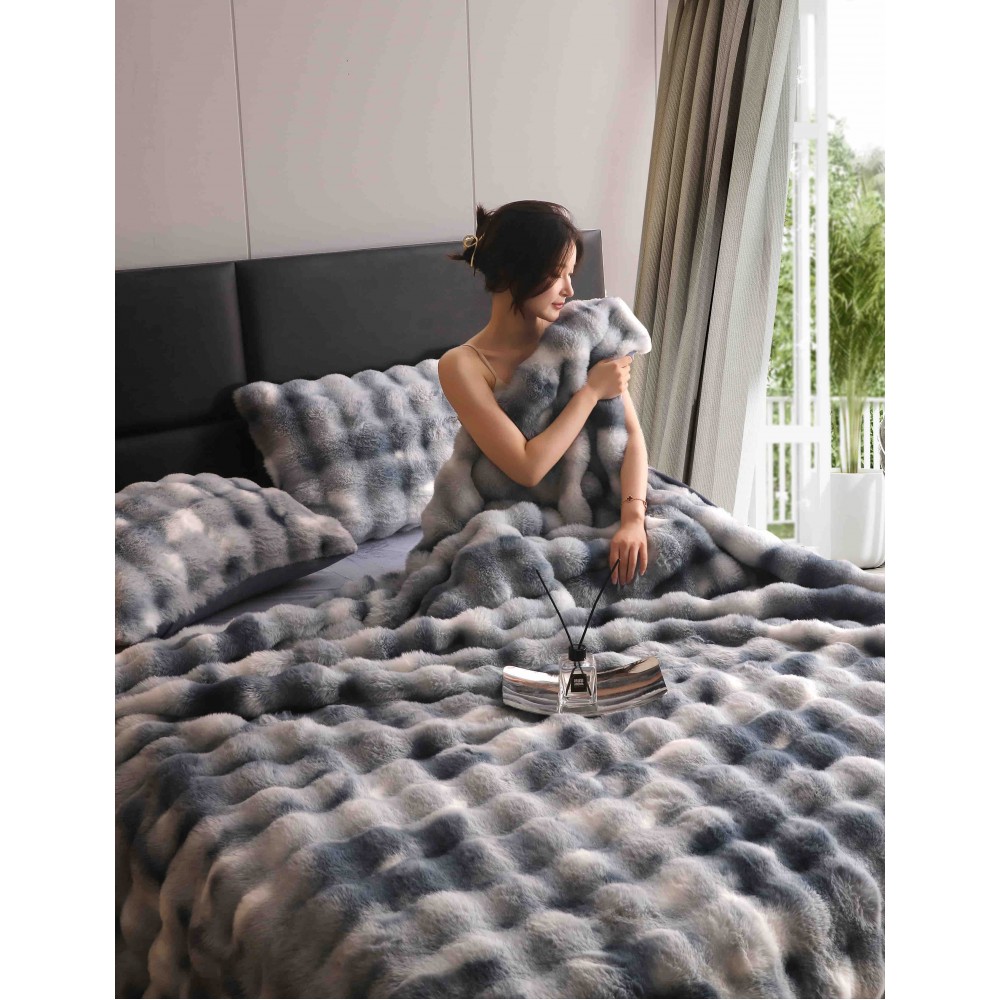Lenjerie pat dublu, ExtraPufoasa, din Blanita artificiala de Iepure, 6 piese, Jojo Home LCBI10 LENJERII BLANITA ARTIFICIALA IEPURE 6 PIESE