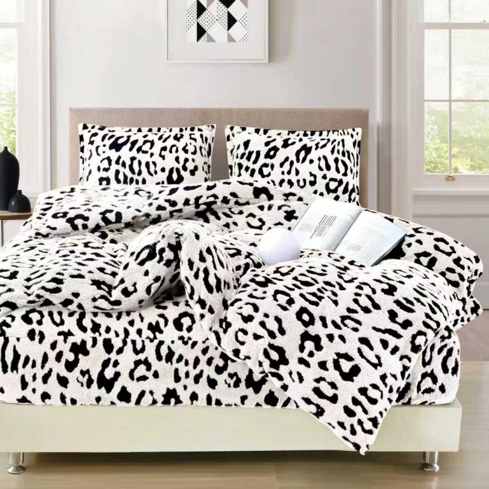 Lenjerie Cocolino DIN BLANITA DE OAIE,4 piese cu elastic ,MODEL ANIMAL PRINT ALB 3D IN RELIEF LC4PEY12 Lenjerii cocolino 4 piese cu ELASTIC