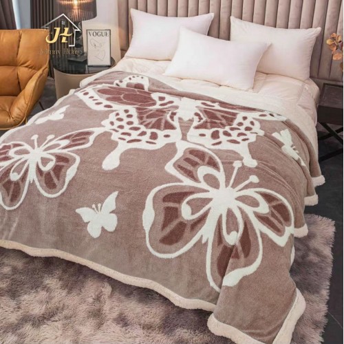 Pătură pufoasă cu model fluturi 3d 200x230 maro p3d03