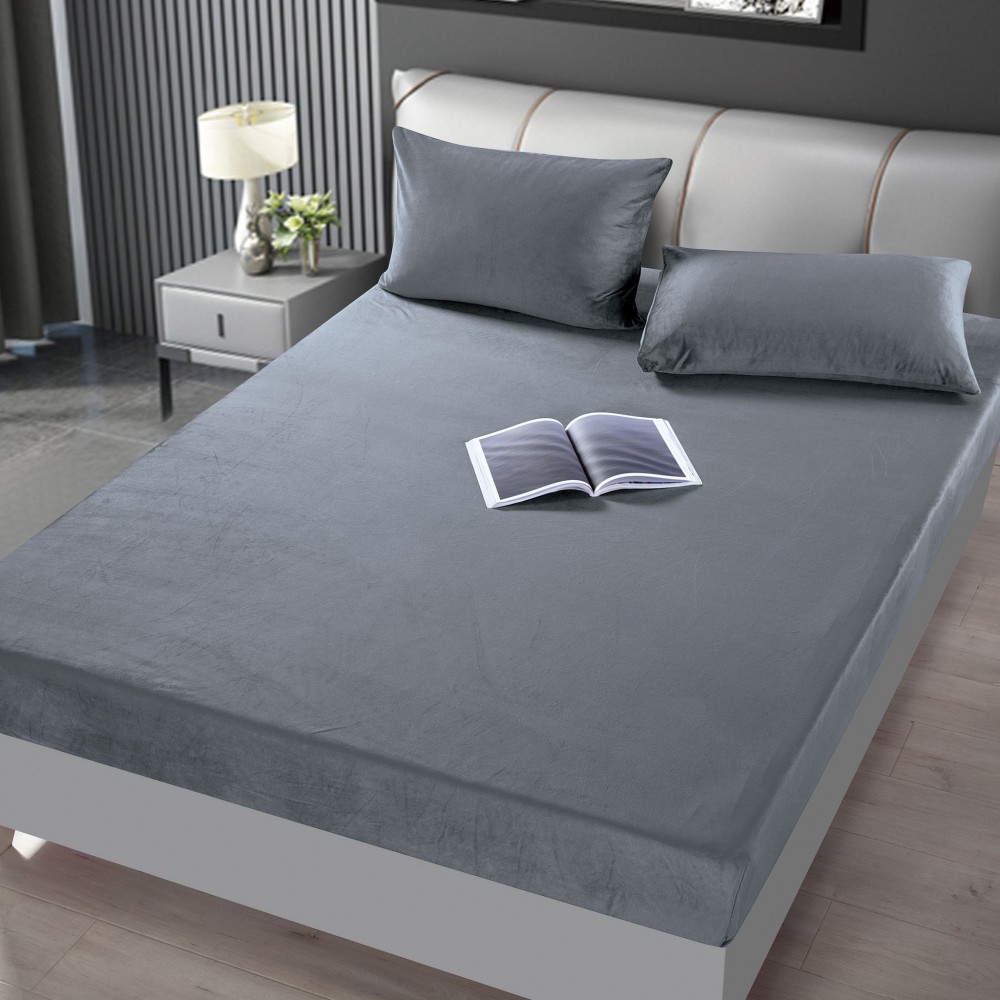 Husa de pat din Catifea cu Elastic cu 2 fete de perna 180x200 GRI INCHIS HSCJ02 Huse saltea CATIFEA