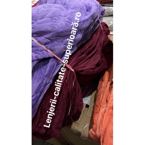 Huse/Topper pentru saltea cu elastic 180x200,vișiniu 