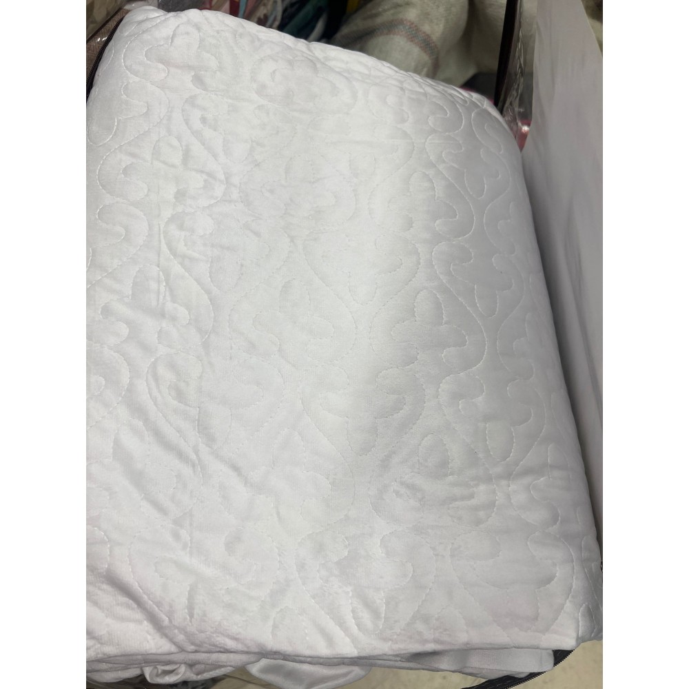 Cuvertura de pat din Catifea CU VOLAN  + 2 fețe de perna ALB Cuverturi catifea
