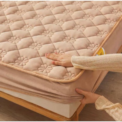 Huse/Topper pentru saltea cu elastic 180x200,crem deschis