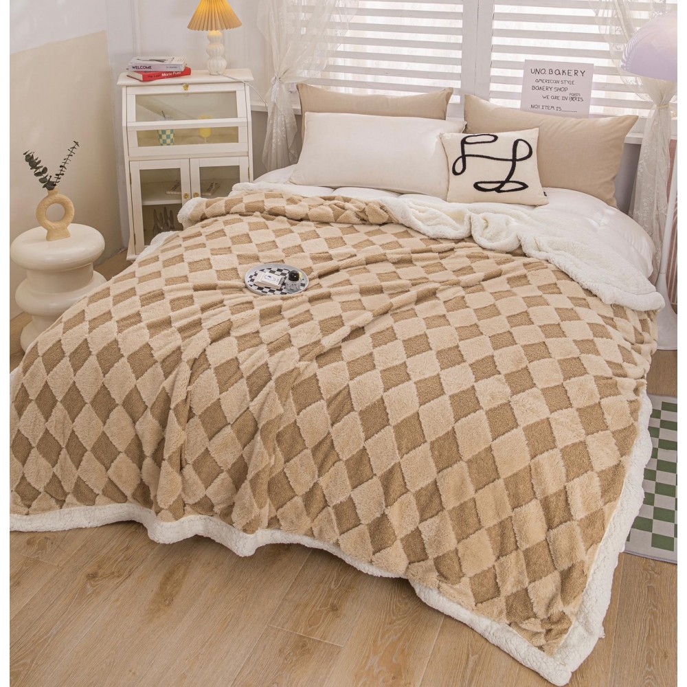 Patura cu blanita de iepure si catifea 200×230 cm PCBI7-MARO DESCHIS PATURI COCOLINO BLANA IEPURE