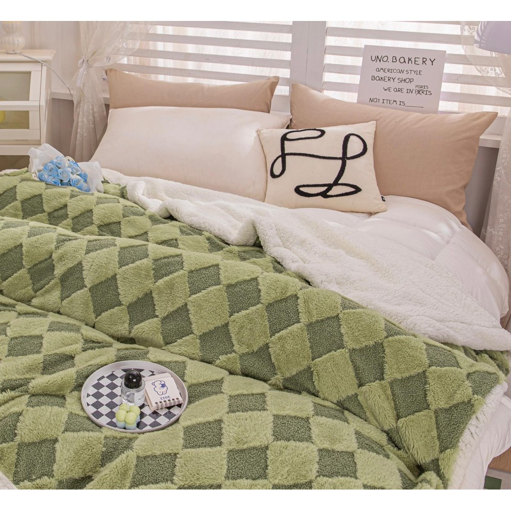 Patura cu blanita de iepure si catifea 200×230 cm PCBI1-VERDE PATURI COCOLINO BLANA IEPURE