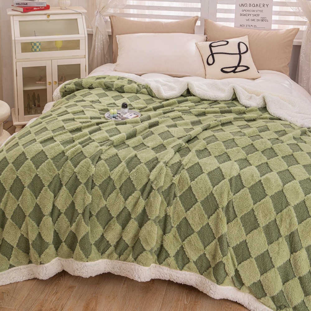 Patura cu blanita de iepure si catifea 200×230 cm PCBI1-VERDE PATURI COCOLINO BLANA IEPURE