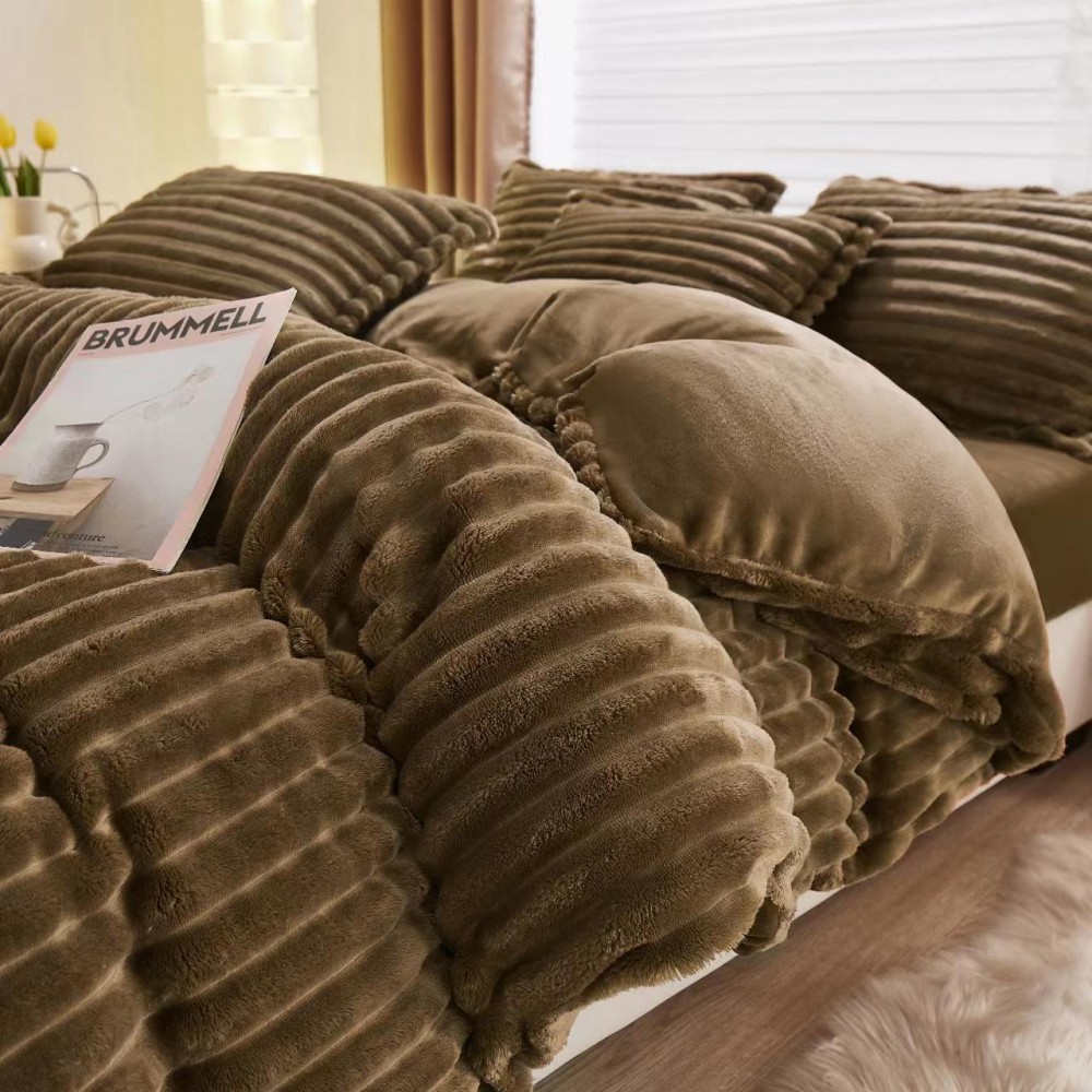 Lenjerie pufoasa  pentru pat dublu din blana artificiala de iepure 4 piese ,maro, LCIU10 LENJERII COCOLINO BLANITA ARTIFICIALA IEPURE 4 PIESE