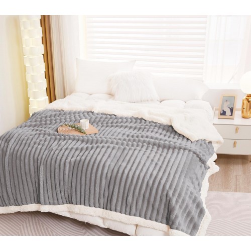 Patura cu blanita de iepure si catifea 200×230 cm PCBIY7