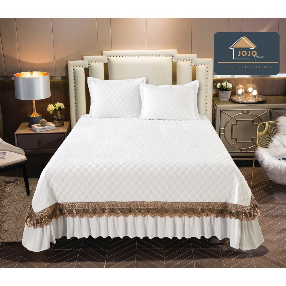 Cuvertura pat dublu, 3 piese, Catifea Matlasata cu Broderie Aurie, 230x250cm, Jojo Home,ALB, JOCV11 Cuverturi catifea