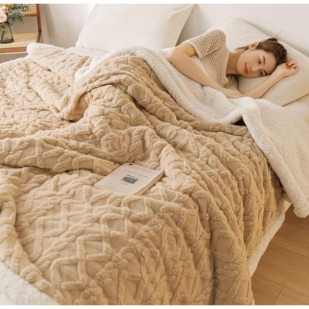 Patura CoCoLiNo tip Tricotaj  cu blanita, 200x230cm, Jojo Home, maro deschis PATURI CU BLANITA TIP TRICOTAJ