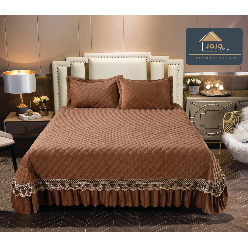 Cuvertura pat dublu, 3 piese, Catifea Matlasata cu Broderie Aurie, 230x250cm, Jojo Home,MARO, JOCV8 Cuverturi catifea