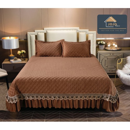 Cuvertura pat dublu, 3 piese, Catifea Matlasata cu Broderie Aurie, 230x250cm, Jojo Home,MARO, JOCV8