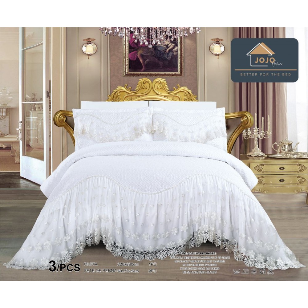 Cuvertura de LUX din bumbac cu dantelă Cod: CVJ10 CUVERTURI DE LUX CU VOLANE DIN DANTELA
